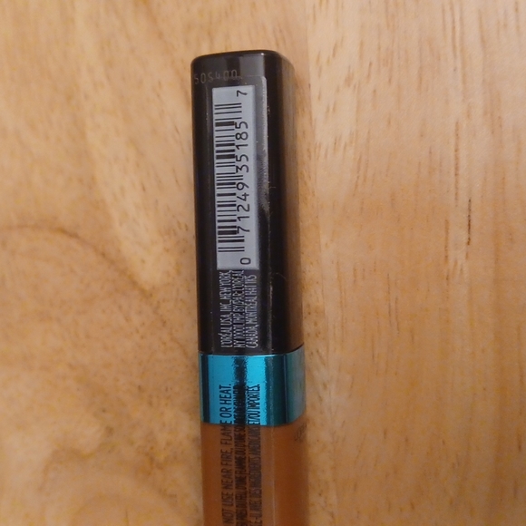 L'Oreal Infallible Pro-Glow Concealer Brand New #08 Cocoa - Picture 2 of 3